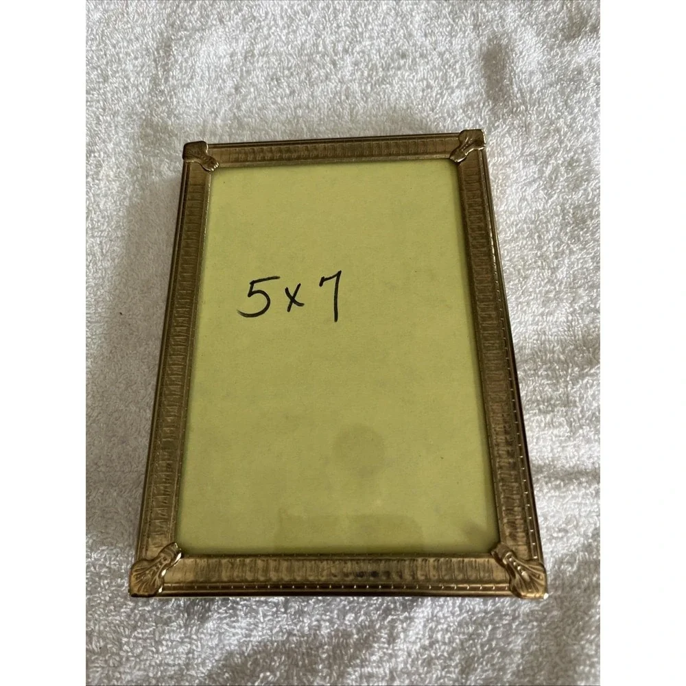 Vintage Gold Trimmed 5x7 Picture Frame Desk/Tabletop Classic Gold Finish/hang